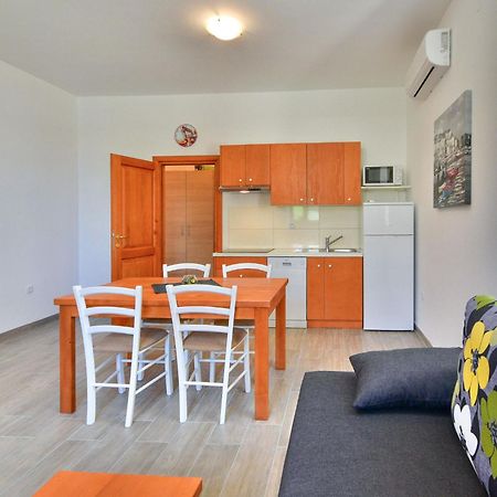 Apartment Val-2 By Interhome Sveti Juraj Bagian luar foto